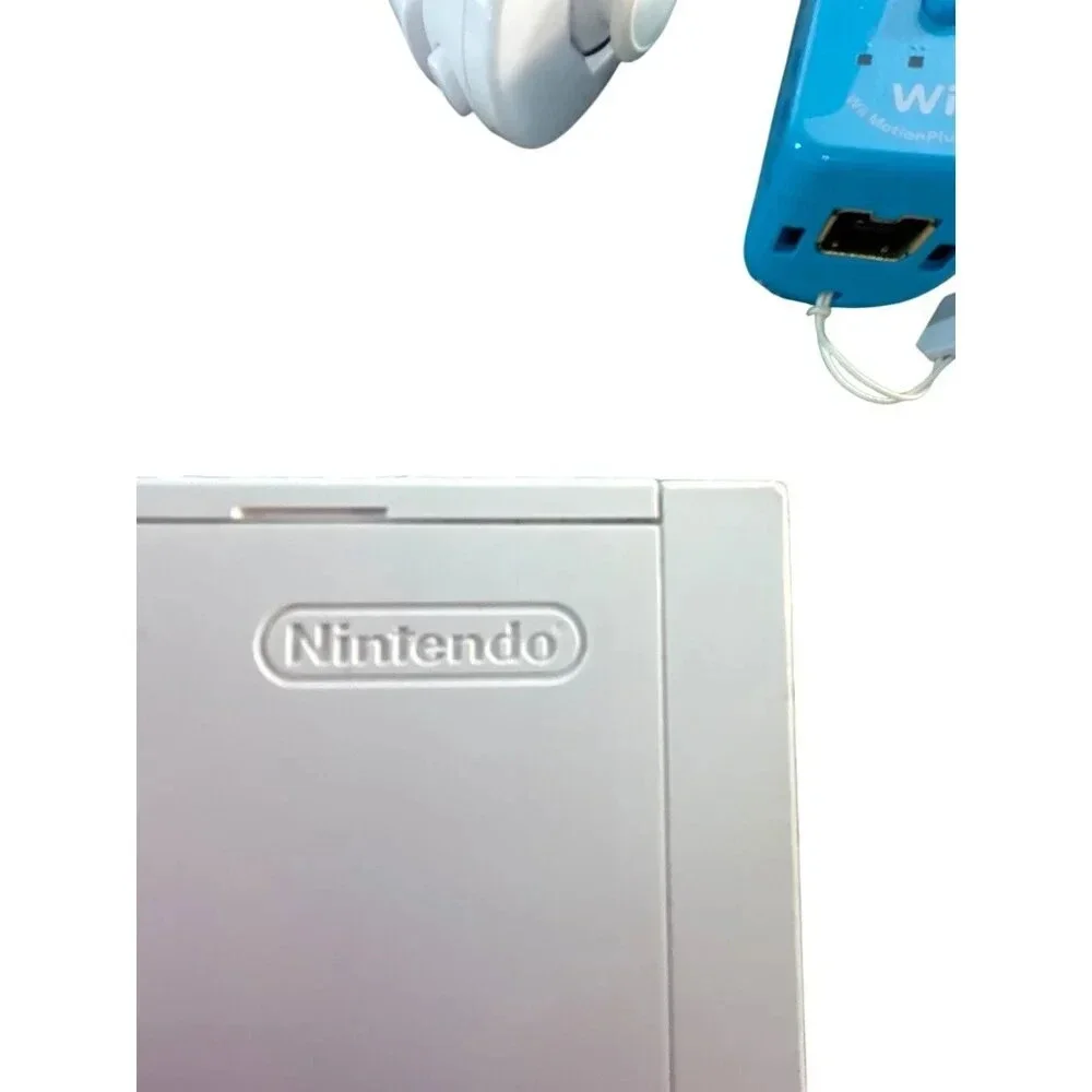 Nintendo Wii Model RVL-001(USA) Complete Bundle White 2006